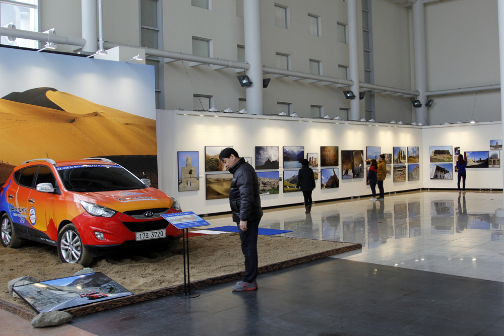 코리아 실크로드 사진전-철의낙타