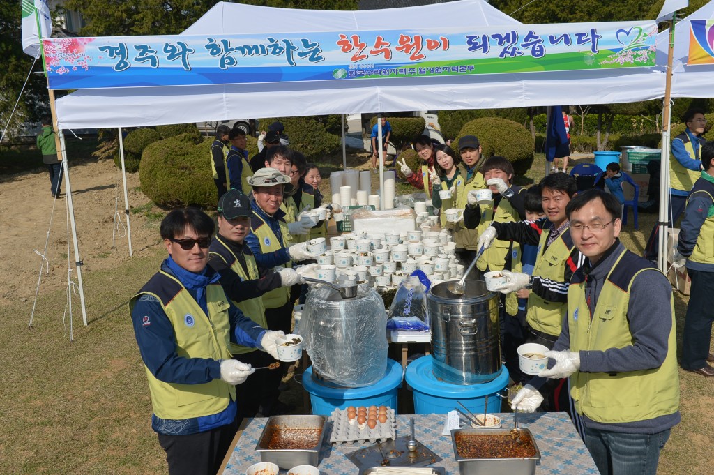 140403 벚꽃마라톤 국수잔치