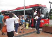 지난 16일 일본관광객들이 셔틀버스를 이용해 경주를 방문했다.