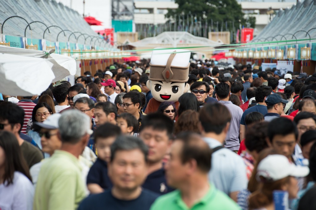 그랜드 바자르 중 한국 바자르도 북적북적