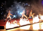 예술불꽃 화랑팀이 선보이는 불꽃극 불도깨비의 공연 모습